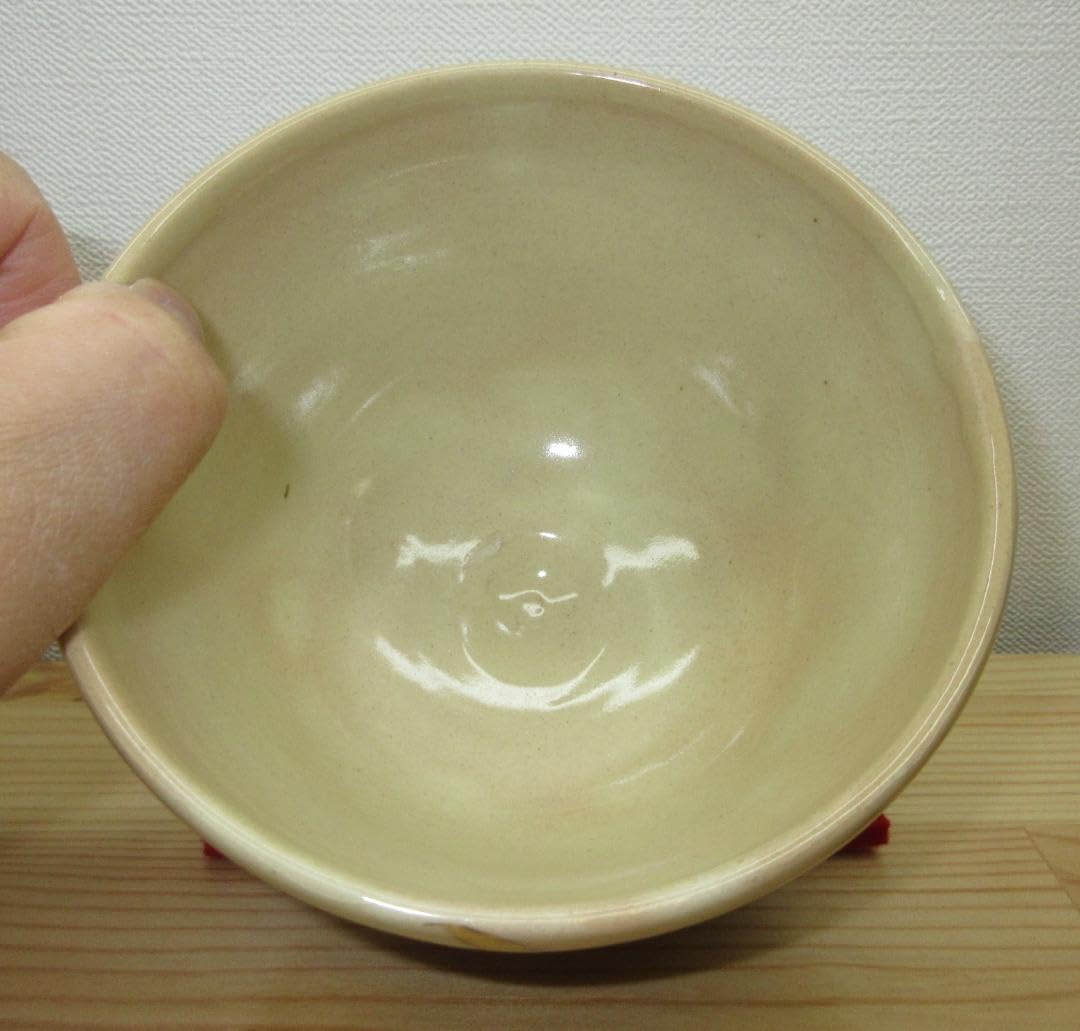 送料込【逢絢亭・新品】茶道具 茶碗 京焼 兜の図 山川巌窯 共箱入り 送料込【逢絢亭・新品】茶道具 茶碗 京焼 兜の図 山川巌窯 共箱入り
